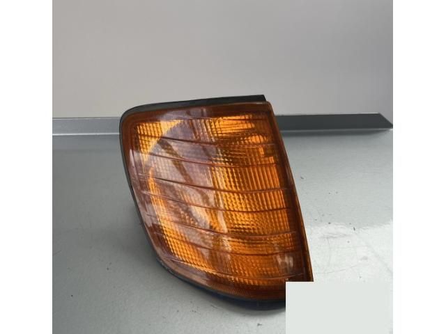 bontott MERCEDES-BENZ E-CLASS Jobb első Irányjelző