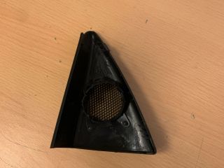 bontott MERCEDES-BENZ E-CLASS Jobb első Kis Hangszóró Burkolat