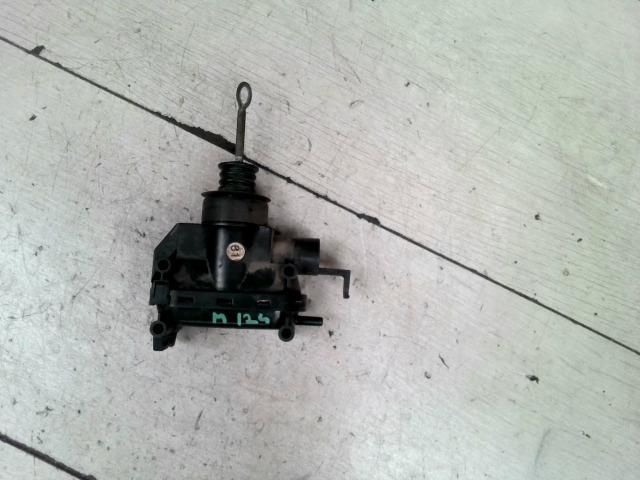 bontott MERCEDES-BENZ E-CLASS Jobb első Központizár Motor