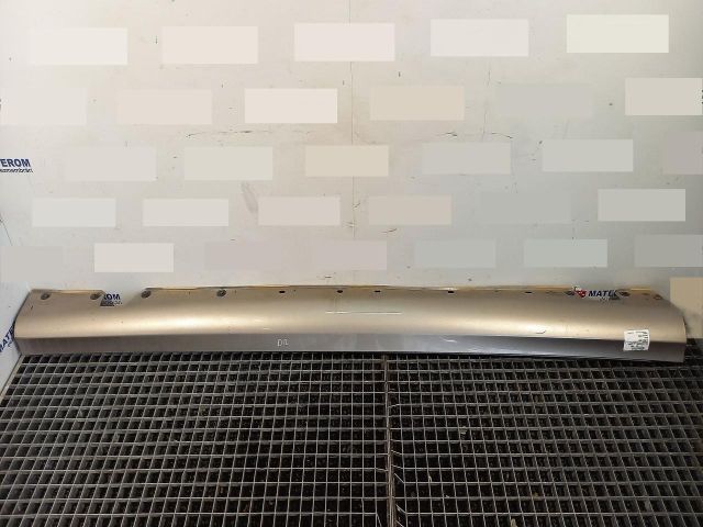 bontott MERCEDES-BENZ E-CLASS Jobb első Küszöb Díszléc