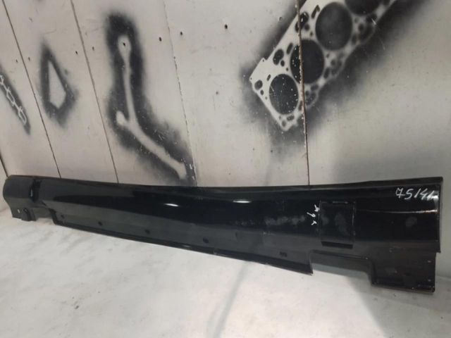 bontott MERCEDES-BENZ E-CLASS Jobb első Küszöb Díszléc