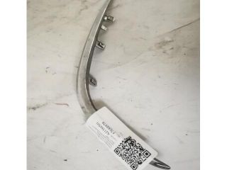 bontott MERCEDES-BENZ E-CLASS Jobb első Lökhárító Díszléc