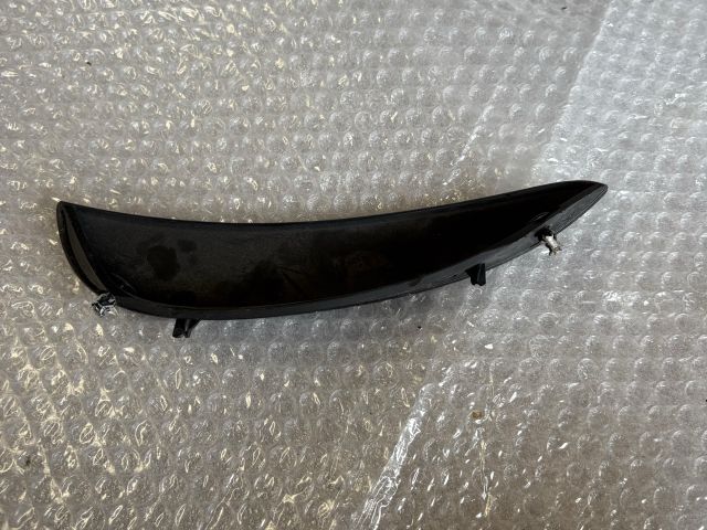 bontott MERCEDES-BENZ E-CLASS Jobb első Lökhárító Díszléc