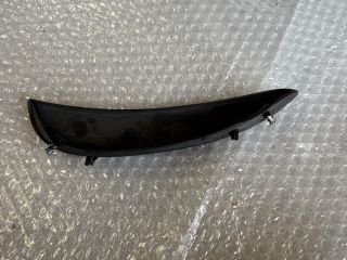 bontott MERCEDES-BENZ E-CLASS Jobb első Lökhárító Díszléc