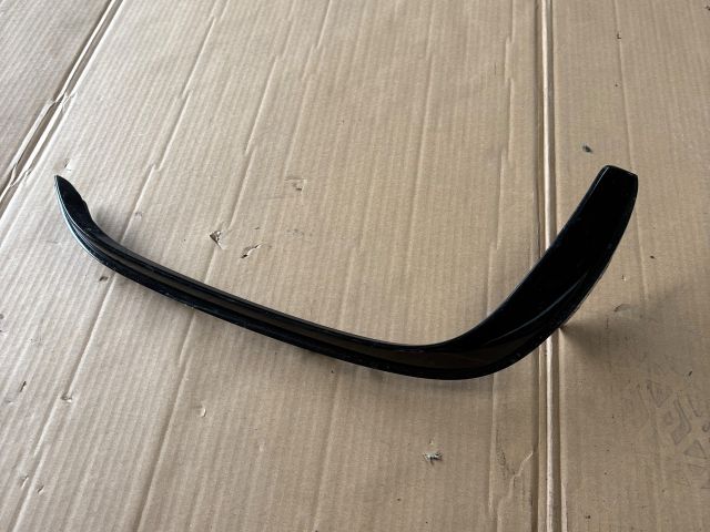 bontott MERCEDES-BENZ E-CLASS Jobb első Lökhárító Díszléc