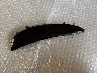 bontott MERCEDES-BENZ E-CLASS Jobb első Lökhárító Díszléc