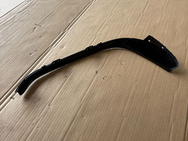 bontott MERCEDES-BENZ E-CLASS Jobb első Lökhárító Díszléc