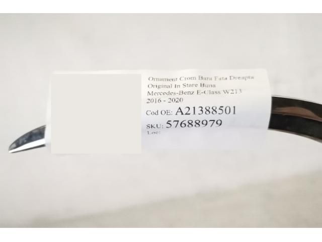 bontott MERCEDES-BENZ E-CLASS Jobb első Lökhárító Díszléc