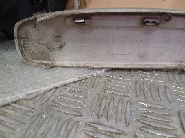 bontott MERCEDES-BENZ E-CLASS Jobb első Lökhárító Díszléc