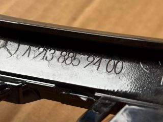 bontott MERCEDES-BENZ E-CLASS Jobb első Lökhárító Díszléc