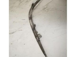 bontott MERCEDES-BENZ E-CLASS Jobb első Lökhárító Díszléc