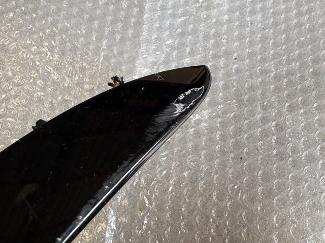 bontott MERCEDES-BENZ E-CLASS Jobb első Lökhárító Díszléc