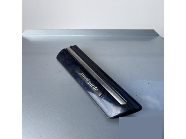 bontott MERCEDES-BENZ E-CLASS Jobb első Sárvédő Díszléc