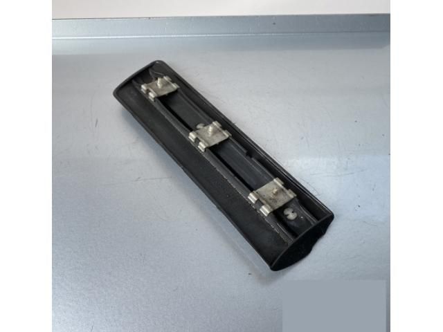 bontott MERCEDES-BENZ E-CLASS Jobb első Sárvédő Díszléc