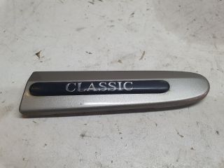 bontott MERCEDES-BENZ E-CLASS Jobb első Sárvédő Díszléc