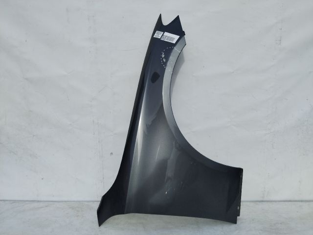 bontott MERCEDES-BENZ E-CLASS Jobb első Sárvédő