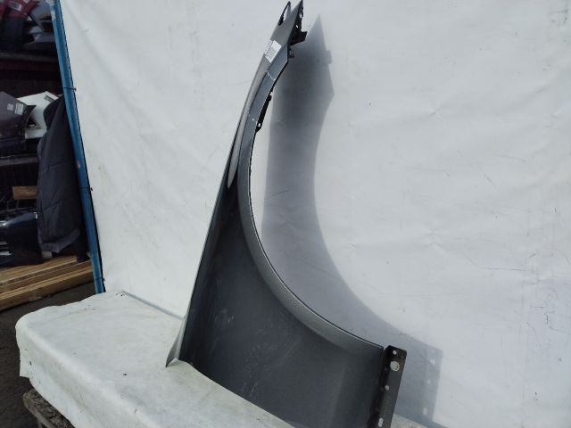 bontott MERCEDES-BENZ E-CLASS Jobb első Sárvédő