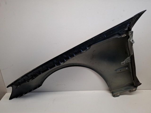 bontott MERCEDES-BENZ E-CLASS Jobb első Sárvédő