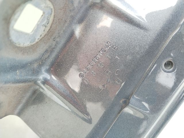 bontott MERCEDES-BENZ E-CLASS Jobb első Sárvédő