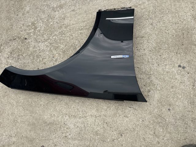 bontott MERCEDES-BENZ E-CLASS Jobb első Sárvédő