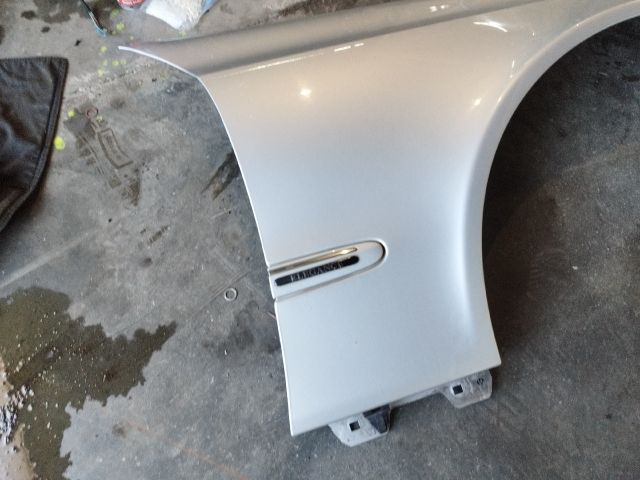 bontott MERCEDES-BENZ E-CLASS Jobb első Sárvédő