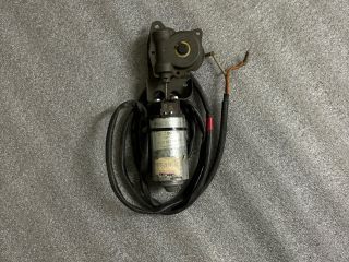 bontott MERCEDES-BENZ E-CLASS Jobb első Ülés Állító Motor