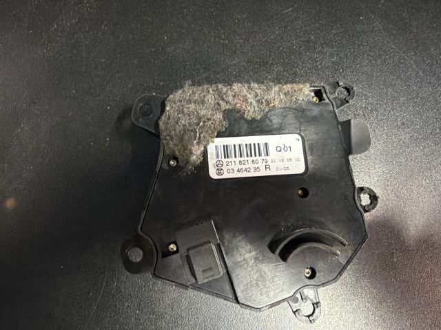 bontott MERCEDES-BENZ E-CLASS Jobb első Ülés Állító Motor