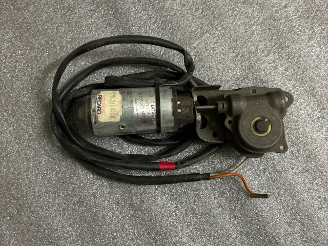 bontott MERCEDES-BENZ E-CLASS Jobb első Ülés Állító Motor