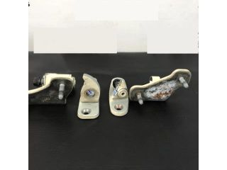 bontott MERCEDES-BENZ E-CLASS Jobb első Zsanér