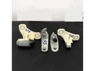 bontott MERCEDES-BENZ E-CLASS Jobb első Zsanér