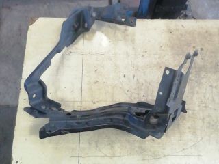 bontott MERCEDES-BENZ E-CLASS Jobb Fényszóró Lámpakeret