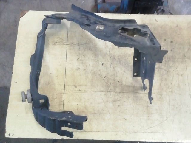 bontott MERCEDES-BENZ E-CLASS Jobb Fényszóró Lámpakeret