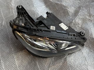 bontott MERCEDES-BENZ E-CLASS Jobb Fényszóró