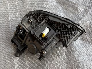 bontott MERCEDES-BENZ E-CLASS Jobb Fényszóró