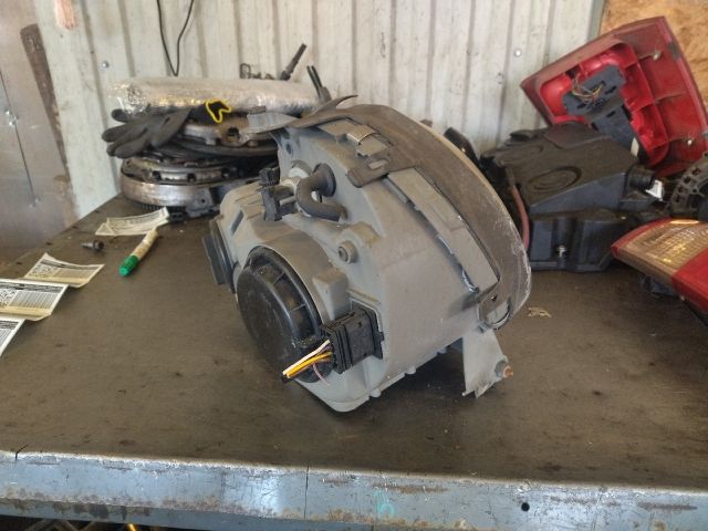 bontott MERCEDES-BENZ E-CLASS Jobb Fényszóró