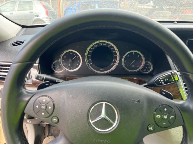 bontott MERCEDES-BENZ E-CLASS Jobb Fényszóró