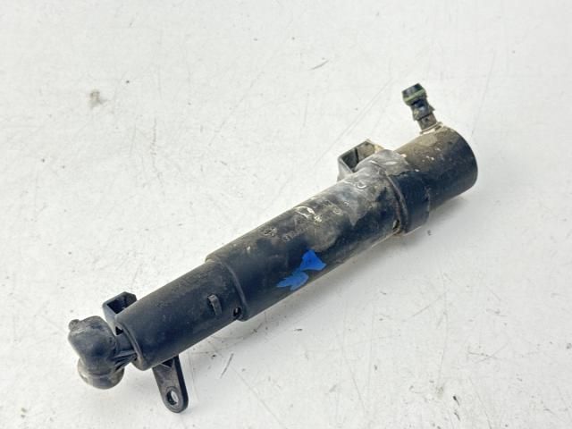 bontott MERCEDES-BENZ E-CLASS Jobb Fényszórómosó Fúvóka