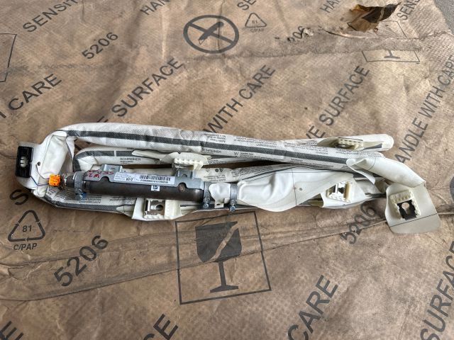 bontott MERCEDES-BENZ E-CLASS Jobb Függönylégzsák és Oldallégzsák