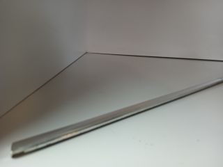 bontott MERCEDES-BENZ E-CLASS Jobb hátsó Ablak Díszléc