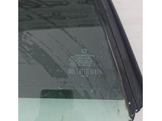 bontott MERCEDES-BENZ E-CLASS Jobb hátsó Ablak