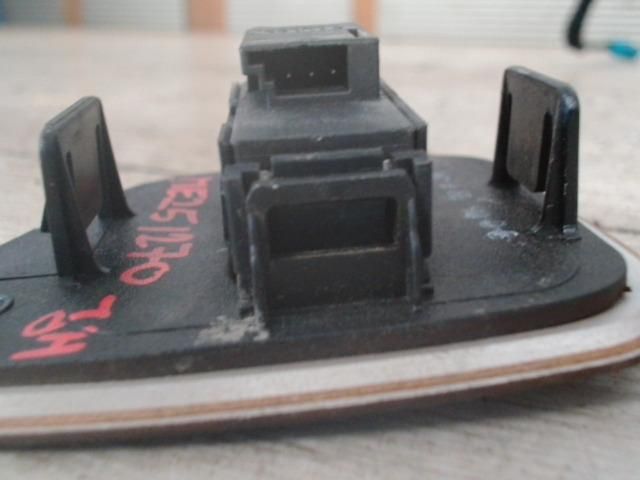 bontott MERCEDES-BENZ E-CLASS Jobb hátsó Ablakemelő Kapcsoló