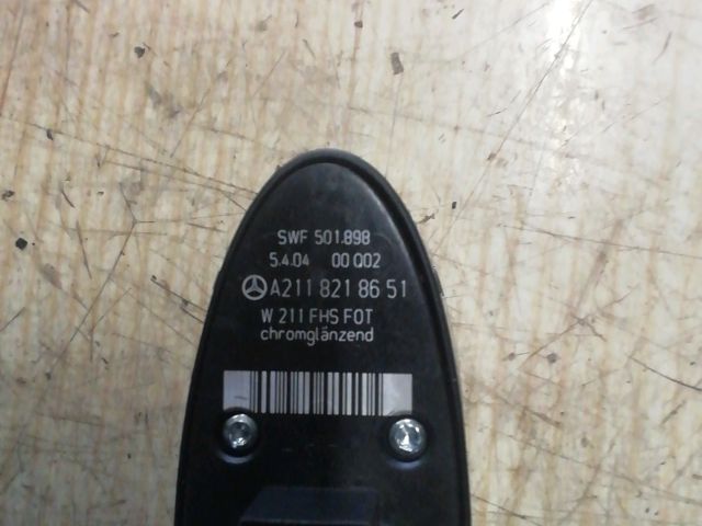 bontott MERCEDES-BENZ E-CLASS Jobb hátsó Ablakemelő Kapcsoló