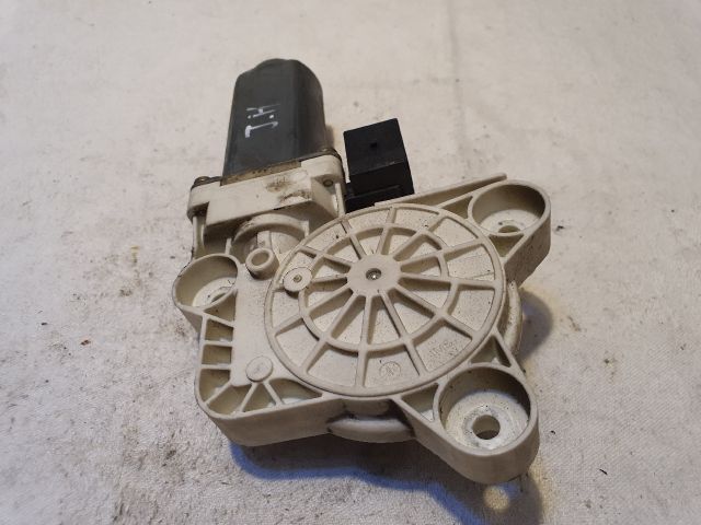 bontott MERCEDES-BENZ E-CLASS Jobb hátsó Ablakemelő Motor