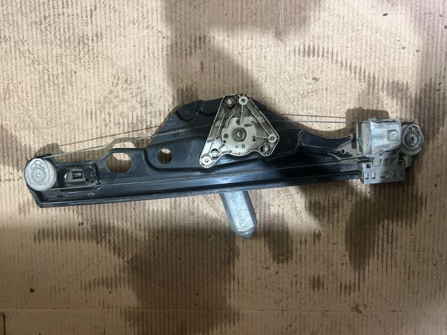 bontott MERCEDES-BENZ E-CLASS Jobb hátsó Ablakemelő Motor