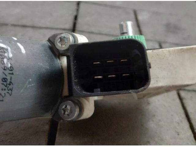 bontott MERCEDES-BENZ E-CLASS Jobb hátsó Ablakemelő Motor