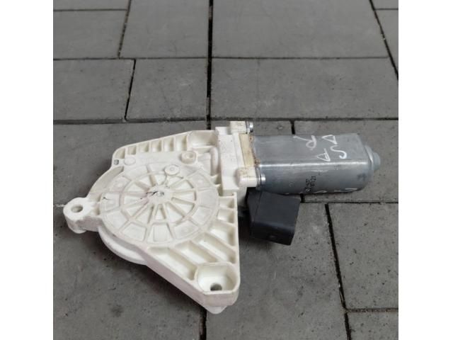 bontott MERCEDES-BENZ E-CLASS Jobb hátsó Ablakemelő Motor