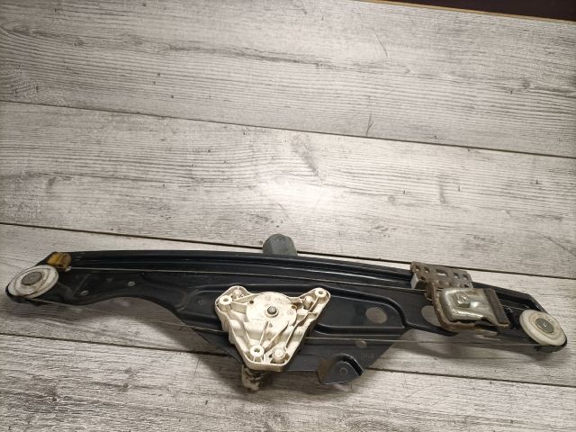 bontott MERCEDES-BENZ E-CLASS Jobb hátsó Ablakemelő Szerkezet (Elektromos)