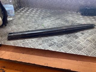 bontott MERCEDES-BENZ E-CLASS Jobb hátsó Ajtó Díszléc