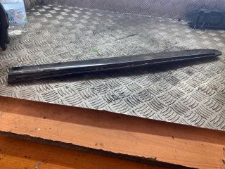 bontott MERCEDES-BENZ E-CLASS Jobb hátsó Ajtó Díszléc