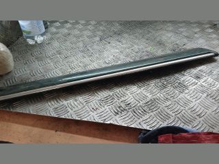 bontott MERCEDES-BENZ E-CLASS Jobb hátsó Ajtó Díszléc